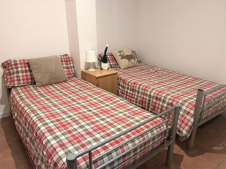 Apartamento Little Rest Montblanc 6 Pax Personas Wifi Garaje Plaza Pradollano Monachil Exterior foto