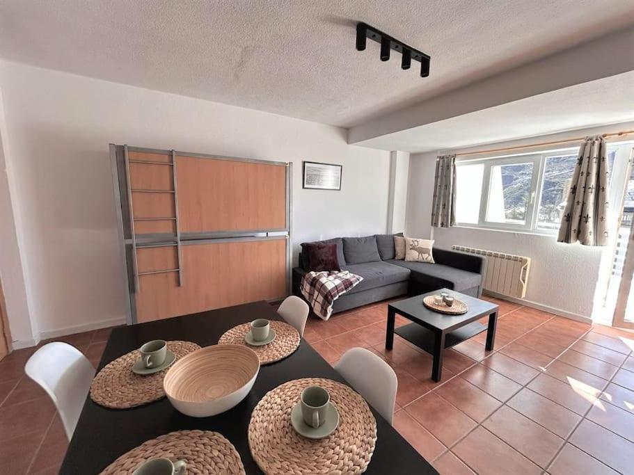 Apartamento Little Rest Montblanc 6 Pax Personas Wifi Garaje Plaza Pradollano Monachil Exterior foto