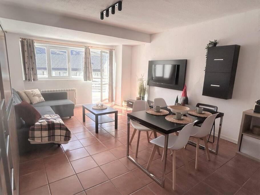 Apartamento Little Rest Montblanc 6 Pax Personas Wifi Garaje Plaza Pradollano Monachil Exterior foto