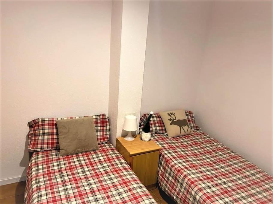 Apartamento Little Rest Montblanc 6 Pax Personas Wifi Garaje Plaza Pradollano Monachil Exterior foto